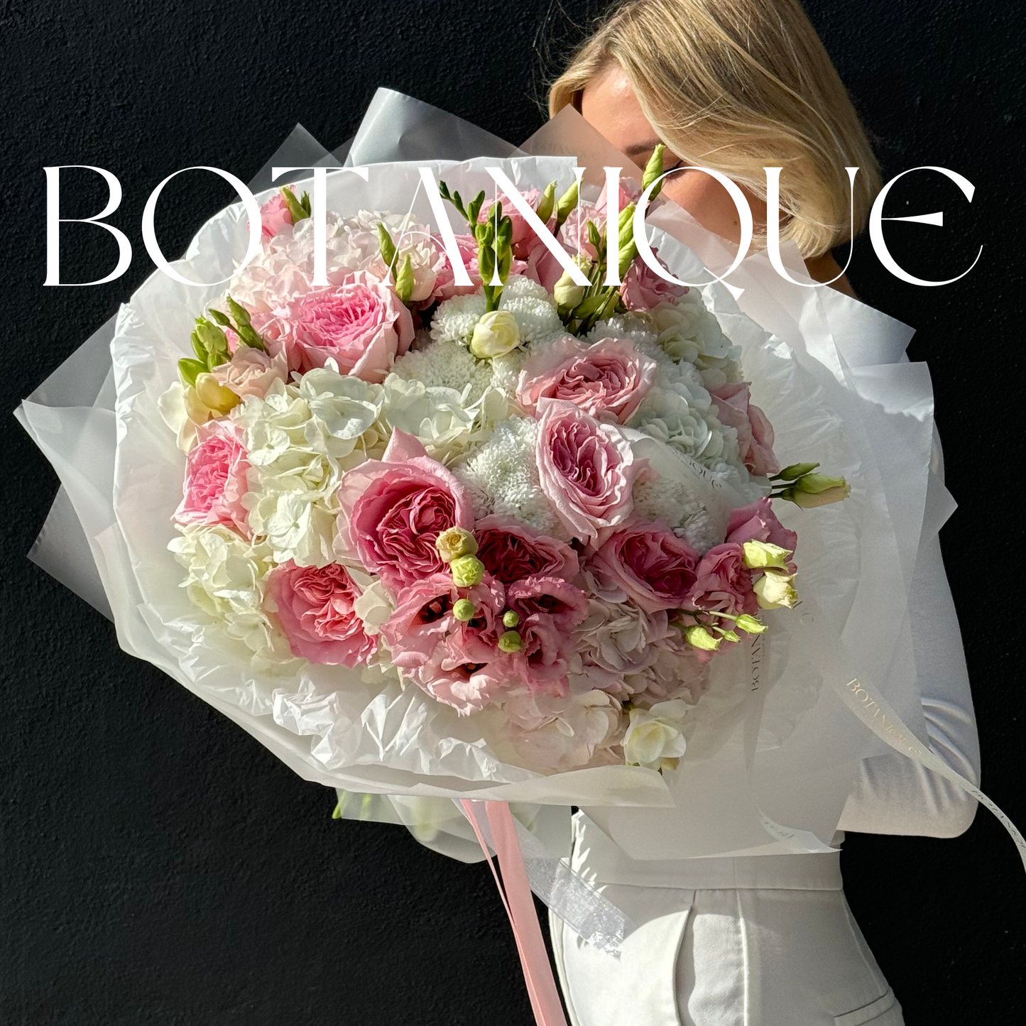 Ramo mixto con hortensias, rosas y fresias