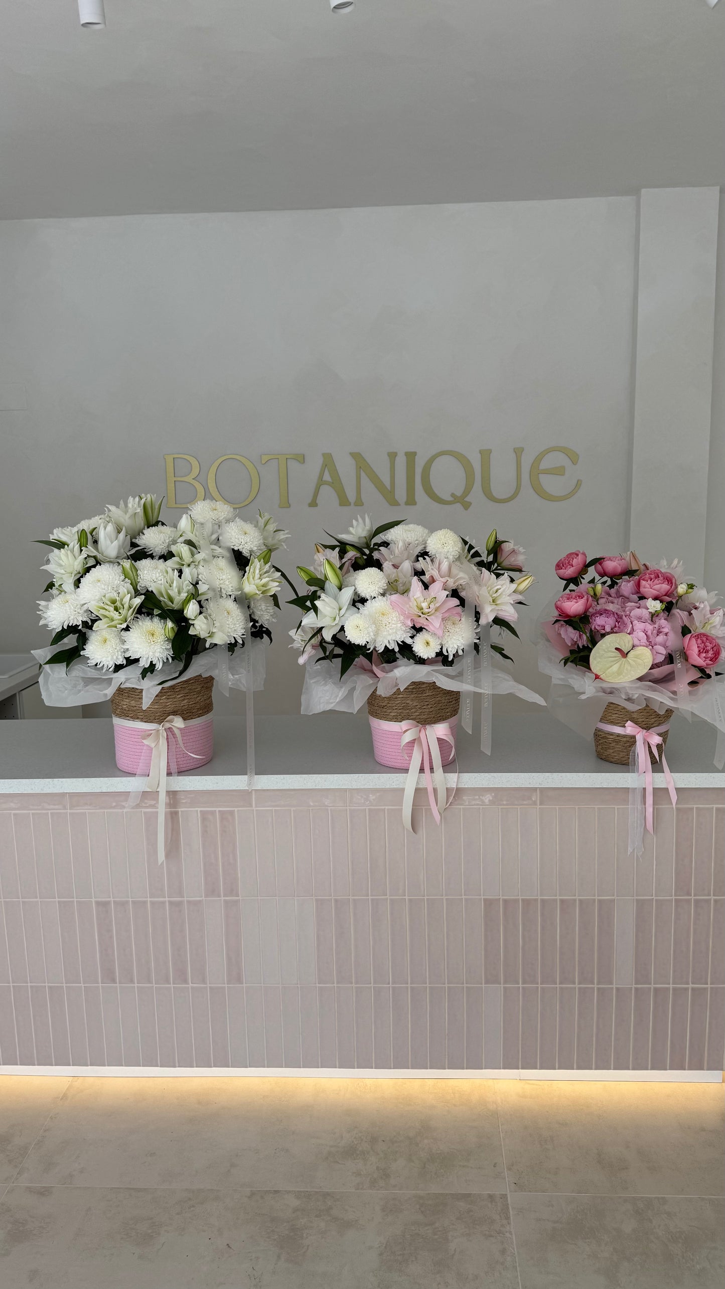 Basket Lillies Set